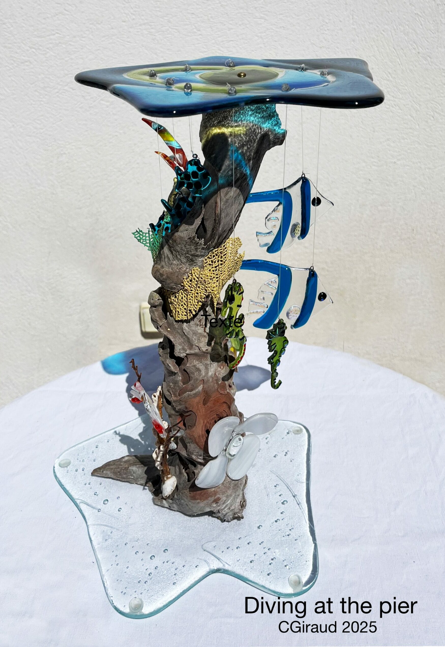 Diving at the pier - Catherine Giraud